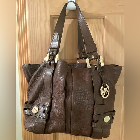 KORS Michael Kors Handbags - MICHAEL KORS Handbag 👛👛👛👜👜👜